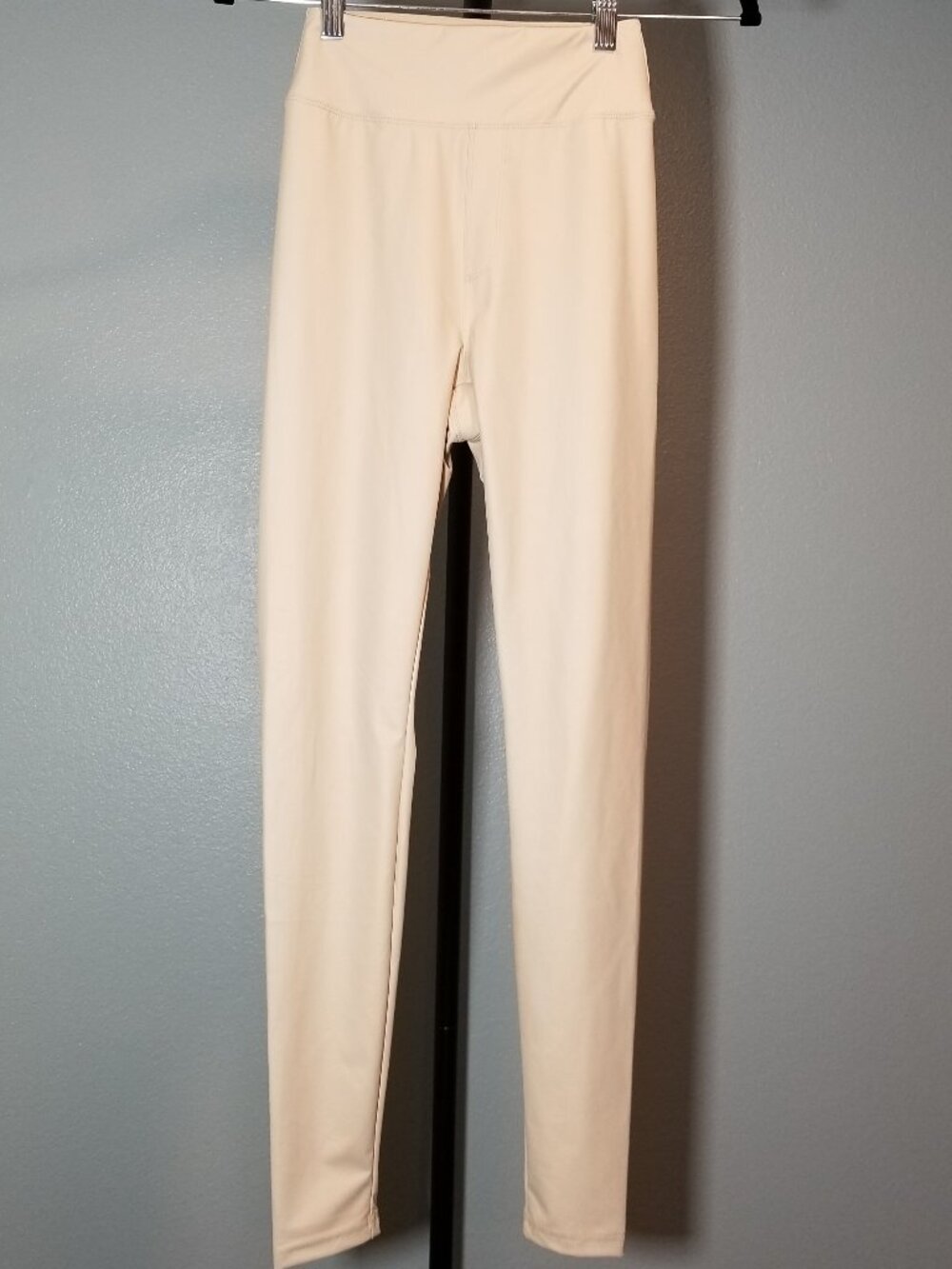 Offline by Aerie Real‎ Luxe Legging Womens S Tan Faux Leather Activewear NWOT